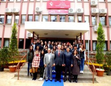 Gençlik Merkezi’nden Huzurevi’ne Ziyaret