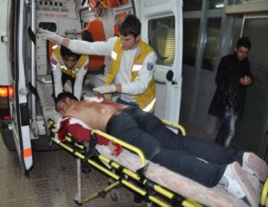 'hayırdır Birader' Deyince Bıçaklandılar