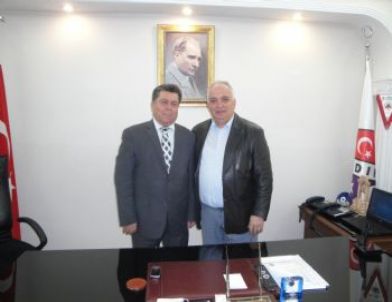 Profesör Doğu’dan Akın’a Ziyaret