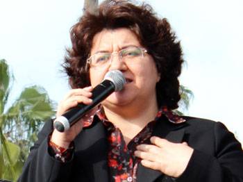 Emine Ayna: Türk askeri boşuna öldü