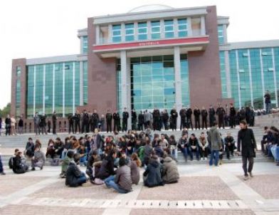 Esogü'de Gerginlik Sürüyor