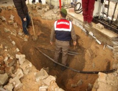 Jandarma’dan Kaçak Akaryakıt Operasyonu