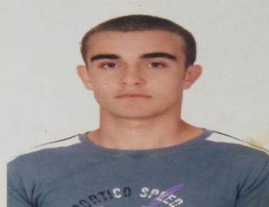 Suriye’de Ölen Gencin Evinde Yas Var