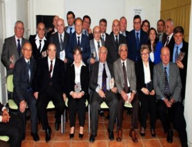 40-50 Yıllık Hekimlere Plaket