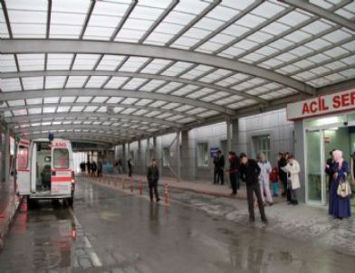 Çimento Fabrikası'nda Yaralanan İşçiler Hastanede (2)