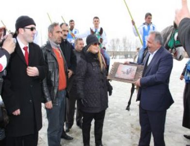 Cirit’in Hanımağası Erzurum’da At Bindi