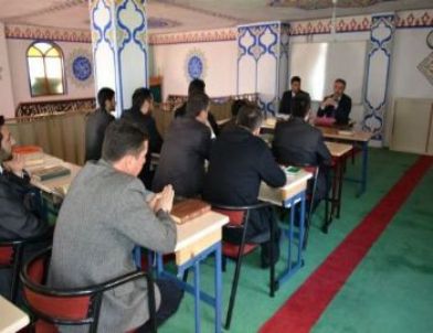 Eskipazar Müftülüğü Kur'an-ı Kerim'i Güzel Okuma Kursu Açtı