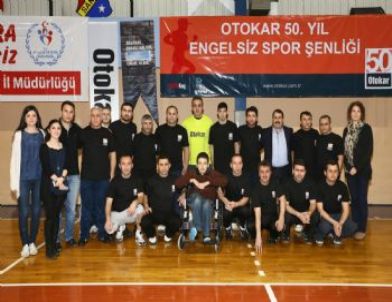 Otokar’dan 50’inci Yıl Engelsiz Spor Şöleni