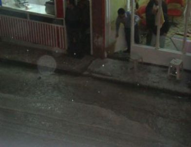 Simav'da Misket Büyüklüğünde Dolu Yağdı