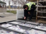 Tavuk Kafesleri Altından Kaçak Sigara Çıktı