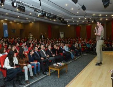 Uyuşturucu Kullanan Ünlüler Sorusu Ceceli'yi Terletti