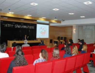 Boğazkale Kaymakamı Uyan’dan Üniversitede ‘kadın’ Konulu Konferans