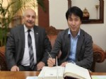 Japon Akademisyenden Rektör Gönüllü’ye Ziyaret