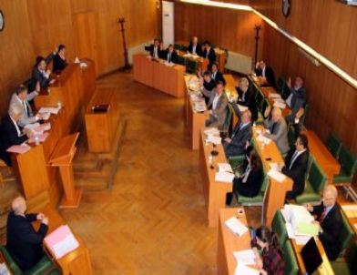 Orhan Gencebay'ın Adı Caddeye Verildi