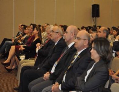 ‘sars’ın Akrabası ‘corona’ Virüsü Ortaya Çıktı