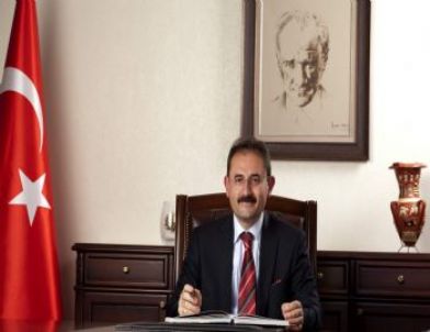 Vali Başköy’den 14 Mart Tıp Bayramı Mesjı