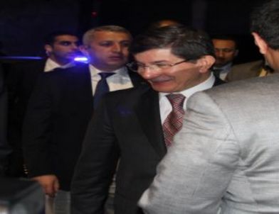 Davutoğlu, Güneydoğu'da Sivil Toplumla Görüştü, Destek İstedi