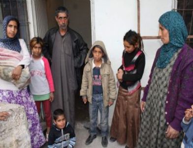 Diyarbakır’a Sığınan Suriyeli Göçmenler Yardım Eli Bekliyor