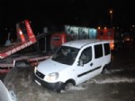 SU TAŞKINI - Lodos, Karşıyaka’da Da Su Baskınına Neden Oldu