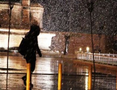 İstanbul’da Sabaha Karşı Başlayan Kar Yağışı Etkisini Yitirdi