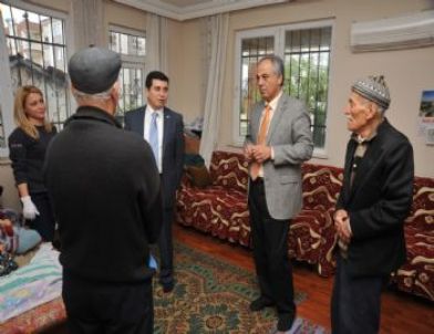 Kepez’den Beş Bin 300 Yaşlıya Evde Bakım Hizmeti