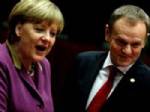 DONALD TUSK - Merkel ata diline merak saldı
