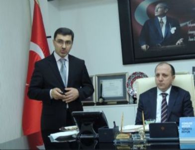 Meslek Danışmanı, İş Arayan Sgk Müsteşarı Acar'a 15 Dakikada İş Buldu