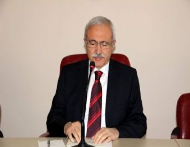 Vali Zübeyir Kemelek'ten “18-25 Mart Yaşlılar Haftası ” Mesajı