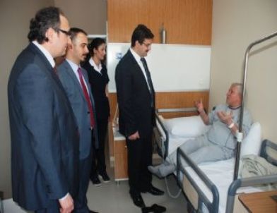 Van Sağlık İl Müdürü Dr. Acar’dan Özel Hastaneye 'hayırlı Olsun' Ziyareti