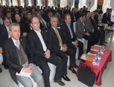 Ak Parti'de SKM Başkanları Kütahya'da Toplandı