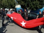 Polisten, MHP’li Gruba Bayrak Uyarısı