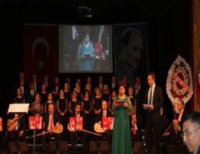 Sgk Türk Halk Müziği Korosu, 'şehitler Haftası' Dolayısıyla Konser Verdi