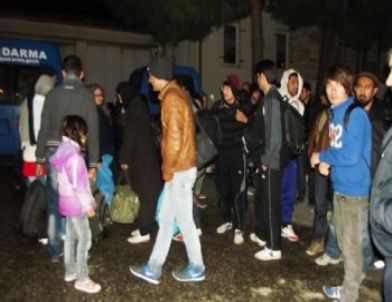 Ayvalık'ta 45 Kaçak Göçmen Yakalandı