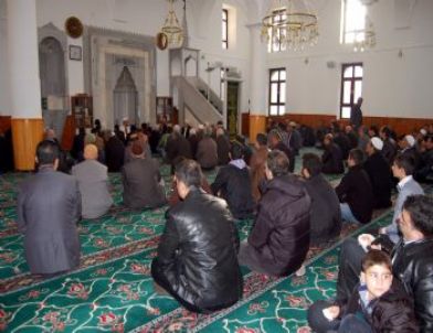 Necmettin Erbakan İçin Mevlit Okutuldu