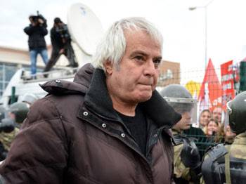 Tarık Akan: Gider paşa gibi yatarım