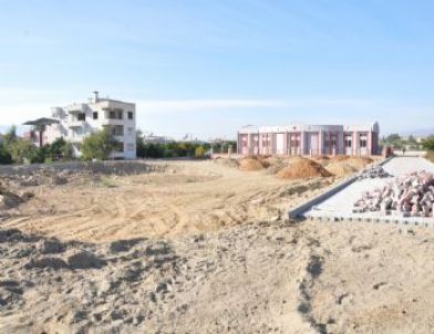 Yeşil Mahalle Düğün Salonu Çevresi Düzenleniyor