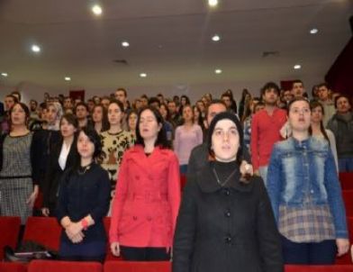 “2015’e Doğru Çanakkale Muharebelerini Okumak” Paneli