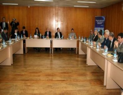 Uşak’ta Yenilikçi Okullar ve Eğitimde Değişim Yönetimi Projesi Tanıtıldı