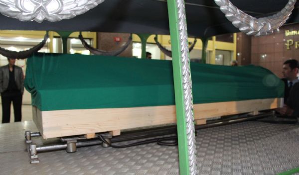 Tıp öğrencisi atış talimi yaparken intihar etti