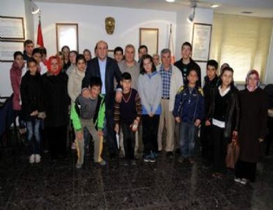 Başkan Ok Engelli Öğrencileri Kabul Etti
