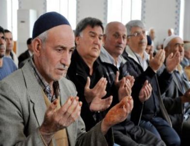 Erdemli’de Hatimle Sabah Namazı Uygulaması