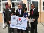 ABDULLAH ÇIFTÇI - Erzincan’da Köy Okuluna Beyaz Bayrak