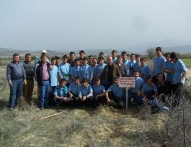 İmam Hatip Lisesi Öğrencilerinden Hatıra Ormanı