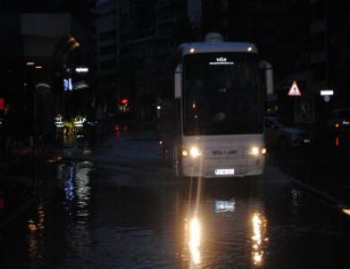İzmir’de Yağmur