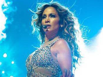 Muhammed Ali İçin Sahneye Çıktı