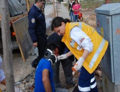 Taşıdığı Kaldırım Taşların Altında Kaldı