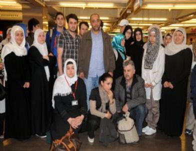 Umreye Gitmek İsteyen Almanya Vatandaşlarına 'Refakatçi' Engeli