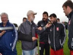 BBP - Balıkesirspor'a Baklava Jesti