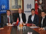 MAHMUT YıLMAZ - Btso İle Halkbank Mevduat Kaynak Kredisi Protokolü İmzaladı
