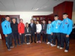 KİCK BOXS - Dünya Şampiyonları Yüreğir Belediye Spor Kulübüne Katıldı